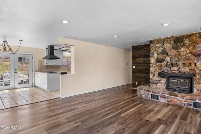 29960 Greenwater Drive, Tehachapi, CA 93561