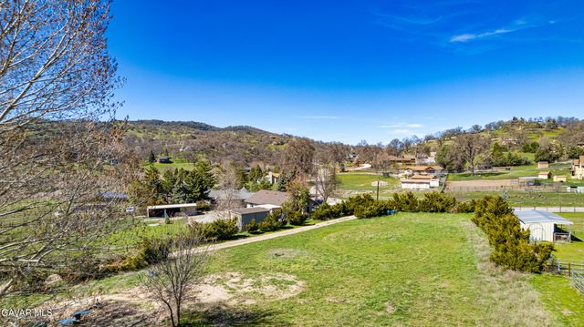 29960 Greenwater Drive, Tehachapi, CA 93561