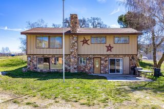 29960 Greenwater Drive, Tehachapi, CA 93561