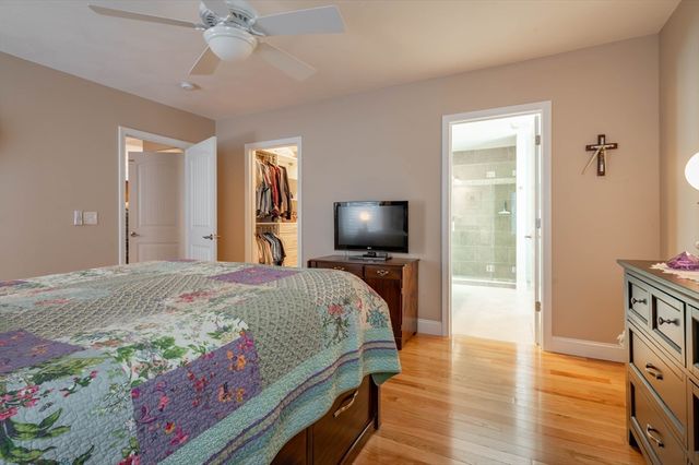 9 Pilgrim Circle, Nashua, NH 03063