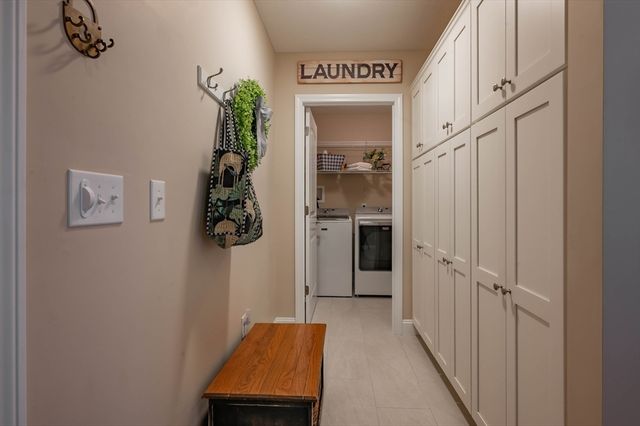 9 Pilgrim Circle, Nashua, NH 03063