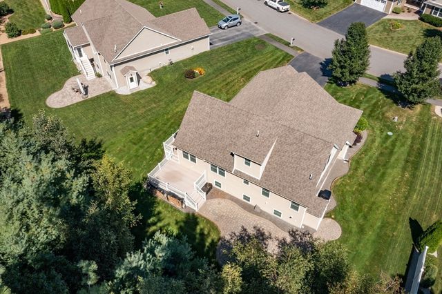 9 Pilgrim Circle, Nashua, NH 03063