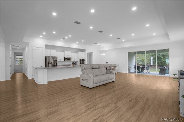 69 Grass Street, Homosassa, FL 34446