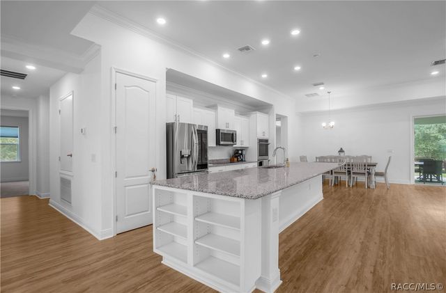 69 Grass Street, Homosassa, FL 34446