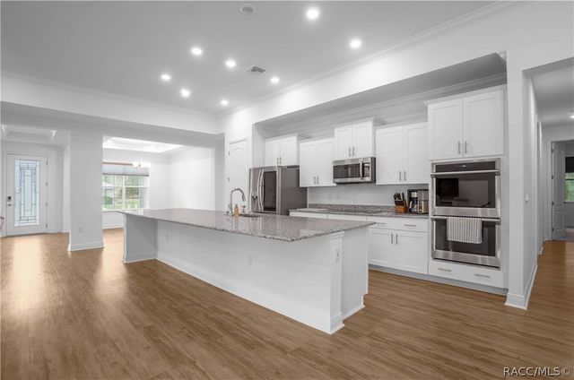 69 Grass Street, Homosassa, FL 34446