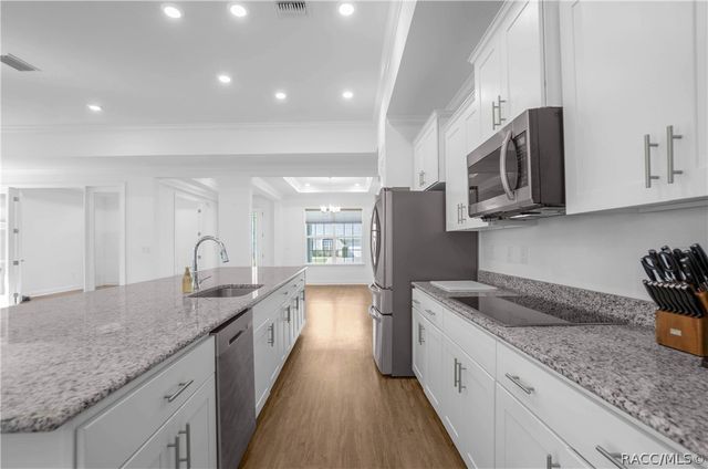 69 Grass Street, Homosassa, FL 34446