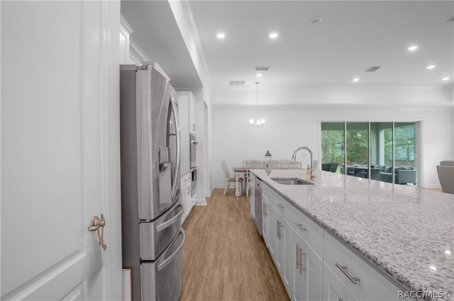 69 Grass Street, Homosassa, FL 34446