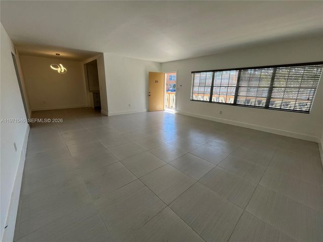 11855 NE 19th Dr 20, North Miami, FL 33181