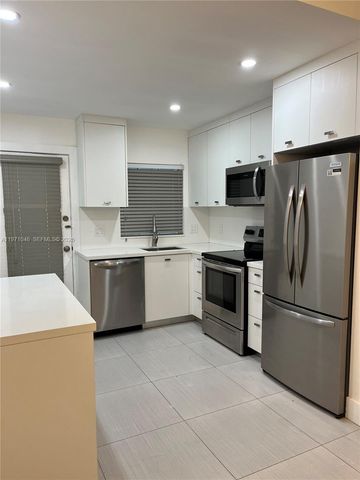 11855 NE 19th Dr 20, North Miami, FL 33181