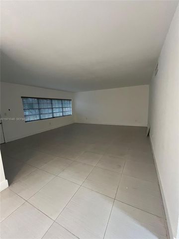 11855 NE 19th Dr 20, North Miami, FL 33181