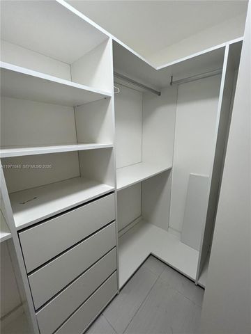 11855 NE 19th Dr 20, North Miami, FL 33181