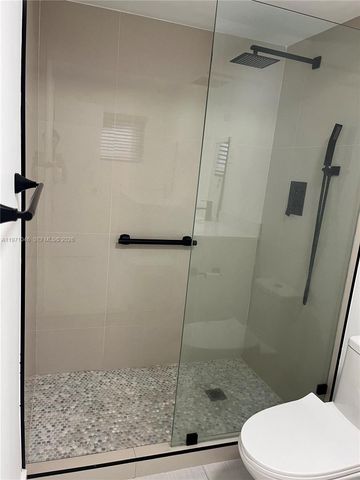 11855 NE 19th Dr 20, North Miami, FL 33181