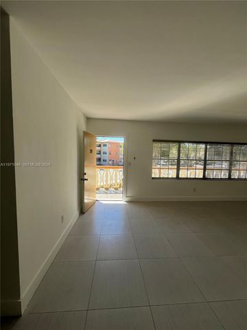 11855 NE 19th Dr 20, North Miami, FL 33181