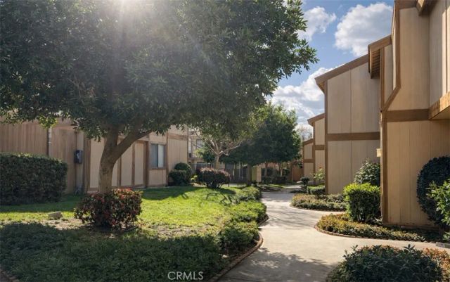 9831 Sepulveda 12, North Hills, CA 91343