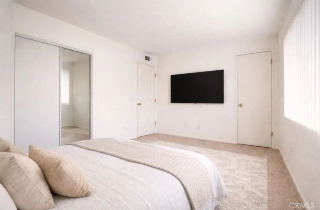 9831 Sepulveda 12, North Hills, CA 91343