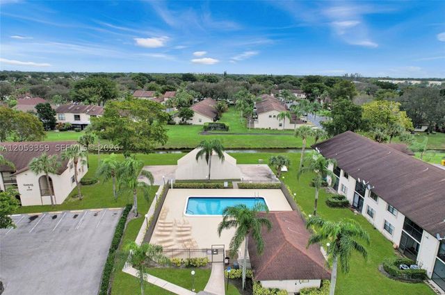23442 Lyons Rd 404, Boca Raton, FL 33428
