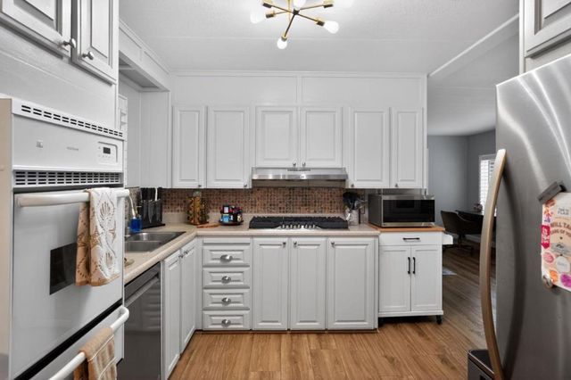 154 Hahns Road, Aptos, CA 95003