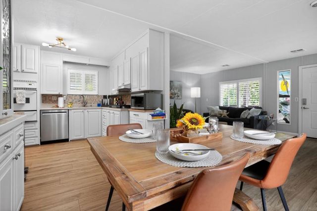 154 Hahns Road, Aptos, CA 95003