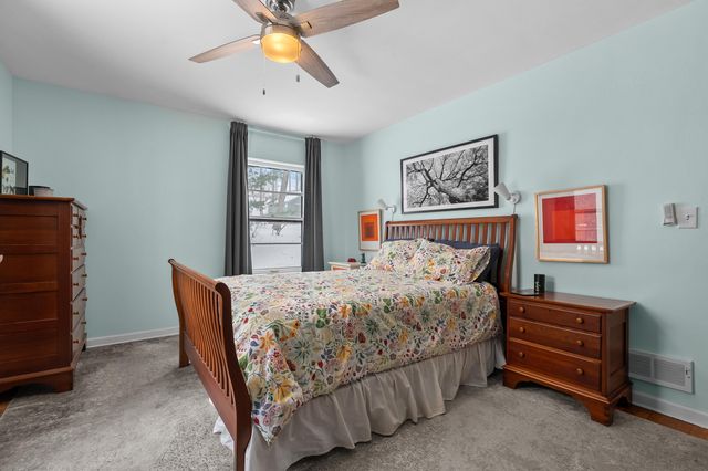 2400 Crest Drive, Kalamazoo City, MI 49008