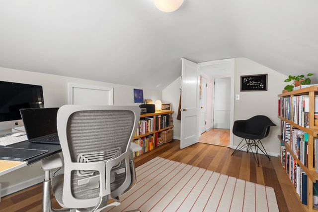 2400 Crest Drive, Kalamazoo City, MI 49008