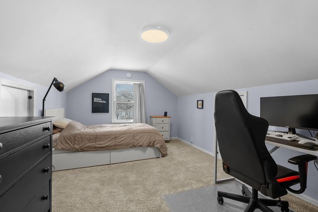 2400 Crest Drive, Kalamazoo City, MI 49008