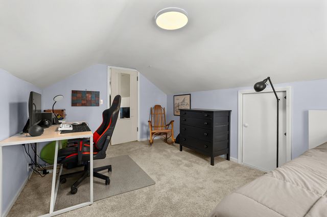 2400 Crest Drive, Kalamazoo City, MI 49008