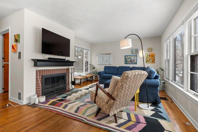 2400 Crest Drive, Kalamazoo City, MI 49008