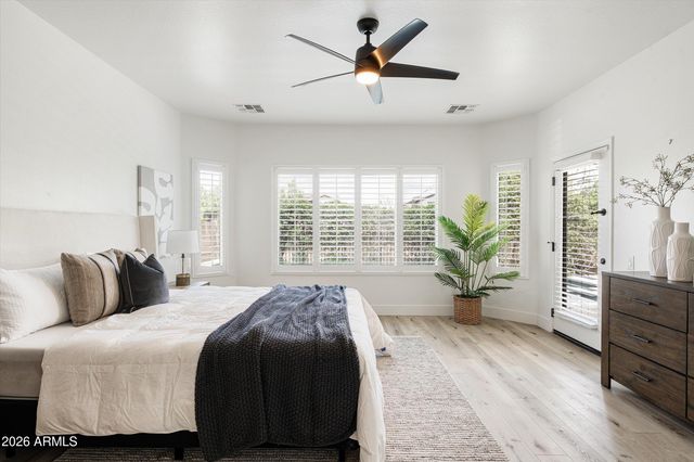 3756 E MATTHEW Drive, Phoenix, AZ 85050