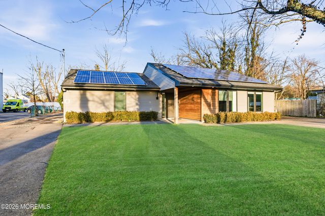 1465 Lanes Mill Road, Lakewood, NJ 08701