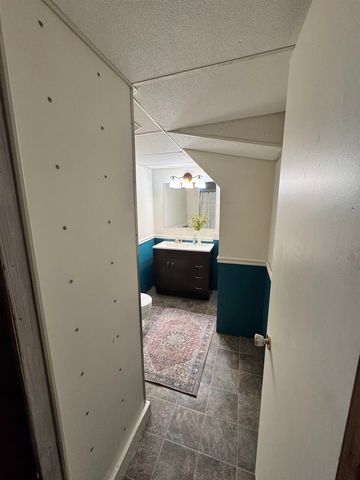 1501 SE 1st Street, Minot, ND 58701