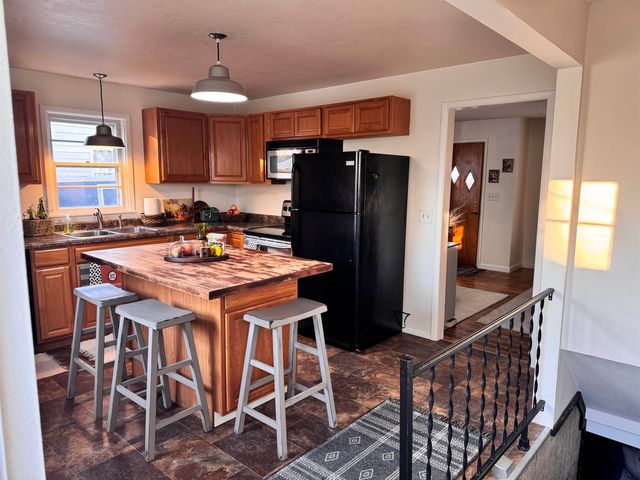 1501 SE 1st Street, Minot, ND 58701