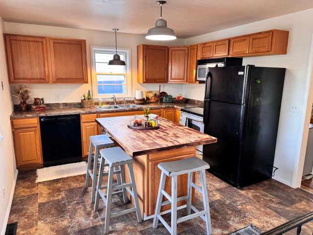 1501 SE 1st Street, Minot, ND 58701