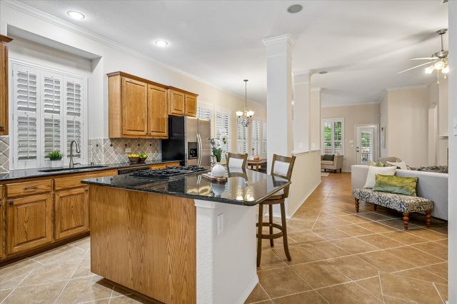 2824 Lacompte Drive, Dallas, TX 75227