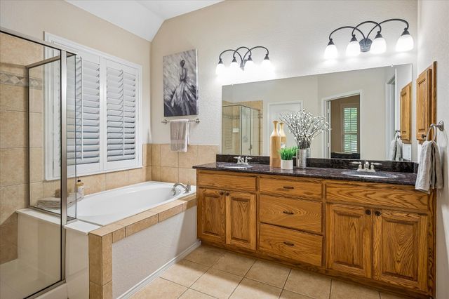 2824 Lacompte Drive, Dallas, TX 75227