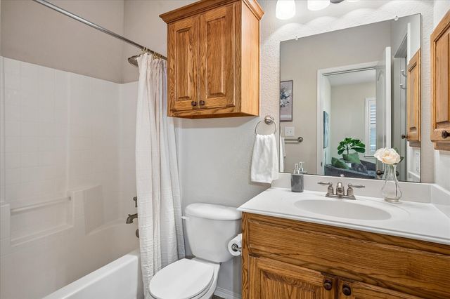 2824 Lacompte Drive, Dallas, TX 75227