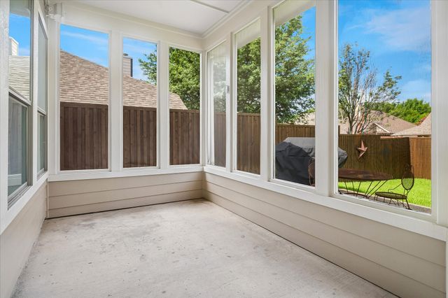 2824 Lacompte Drive, Dallas, TX 75227