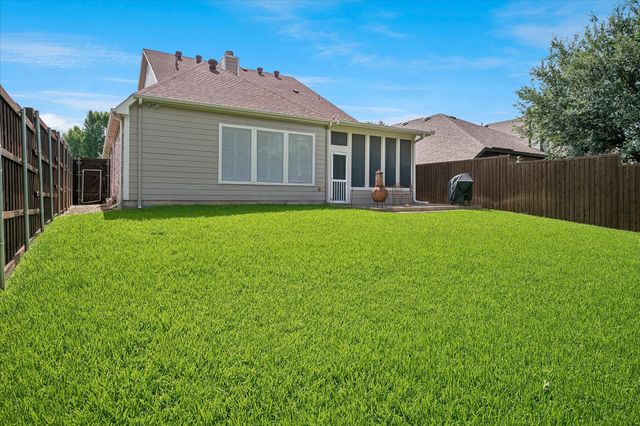 2824 Lacompte Drive, Dallas, TX 75227