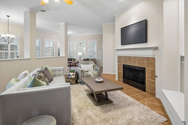 2824 Lacompte Drive, Dallas, TX 75227