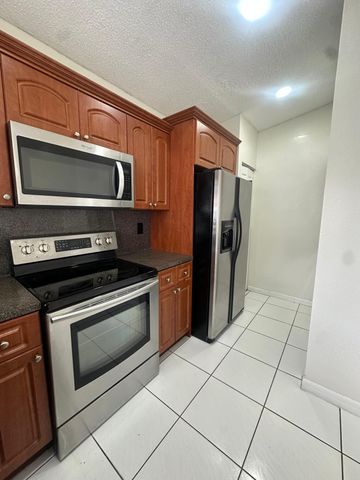 9316 NW 121st Street 51, Hialeah Gardens, FL 33018