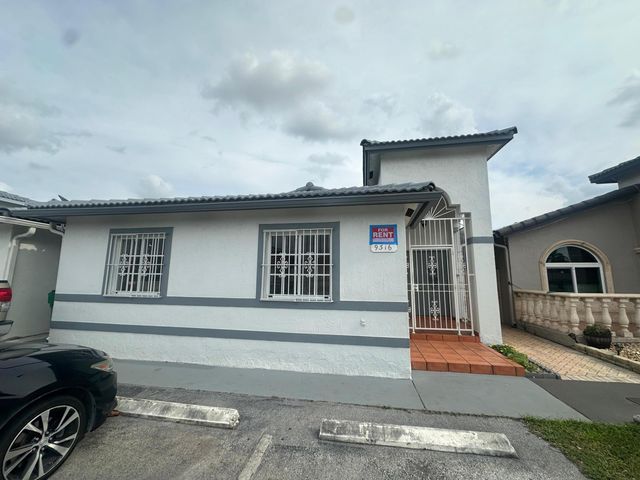 9316 NW 121st Street 51, Hialeah Gardens, FL 33018