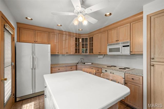 5018 Cold Springs Lane, St Louis, MO 63128