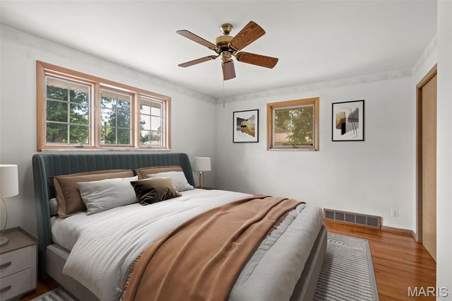 5018 Cold Springs Lane, St Louis, MO 63128