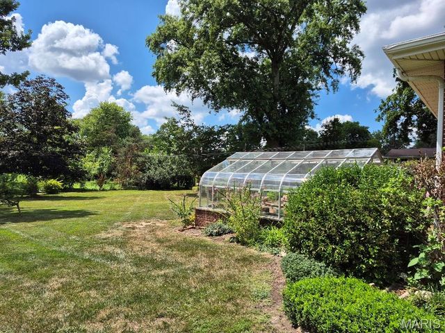 5018 Cold Springs Lane, St Louis, MO 63128