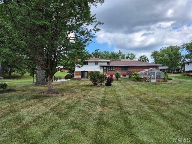 5018 Cold Springs Lane, St Louis, MO 63128