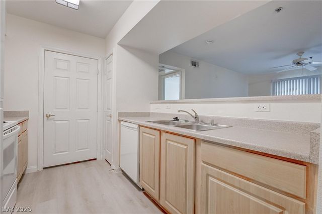 6955 North Durango Drive 3032, Las Vegas, NV 89149