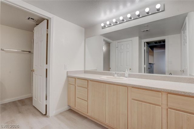 6955 North Durango Drive 3032, Las Vegas, NV 89149