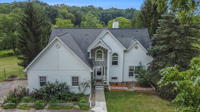 15195 Waterloo-Munith Road, Waterloo Twp, MI 49240