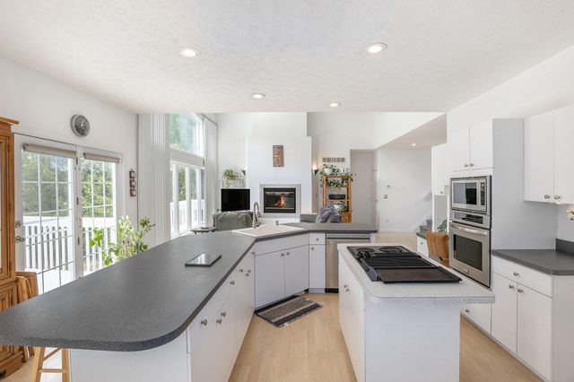 15195 Waterloo-Munith Road, Waterloo Twp, MI 49240