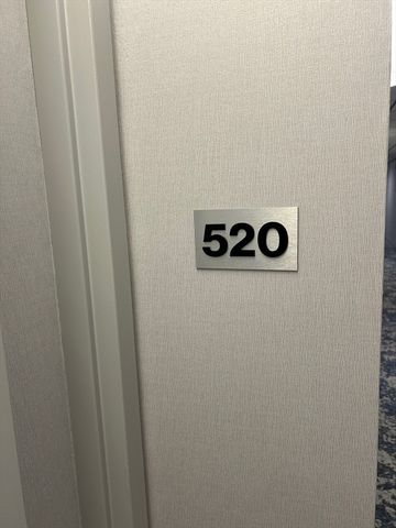 210 Nahanton St 520, Newton, MA 02459