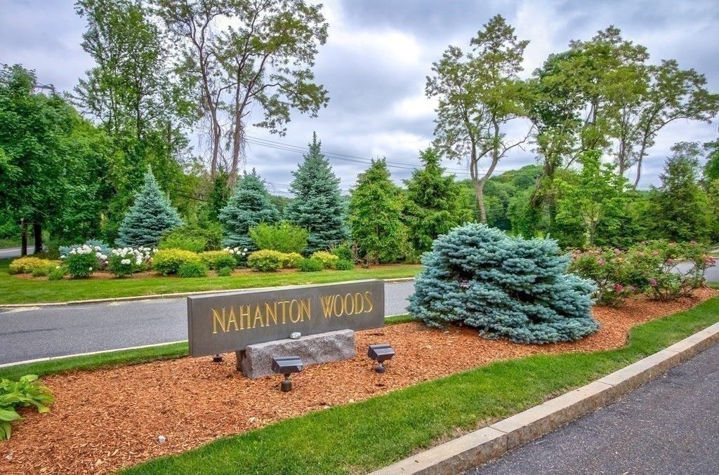 210 Nahanton St 520, Newton, MA 02459